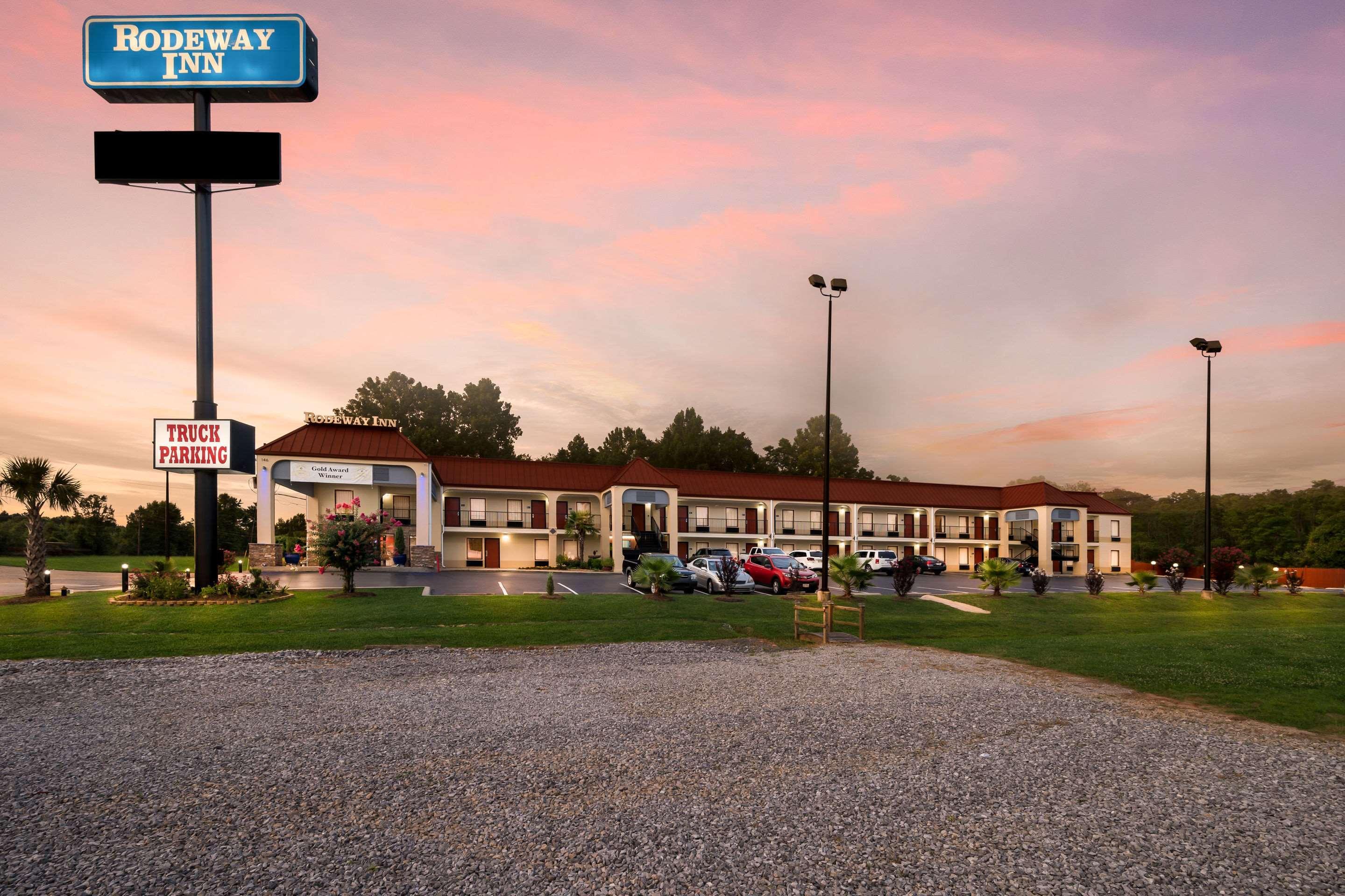 Surestay Hotel By Best Western Meridian Bagian luar foto
