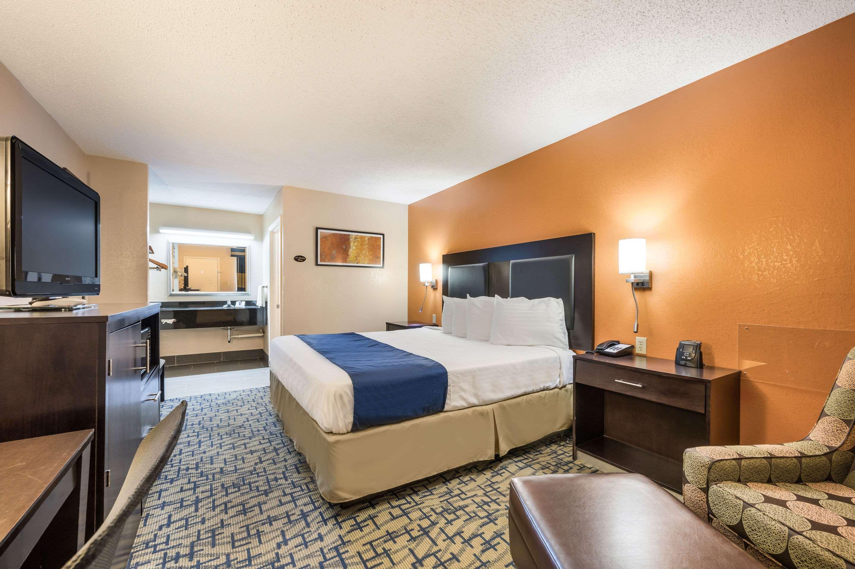 Surestay Hotel By Best Western Meridian Bagian luar foto