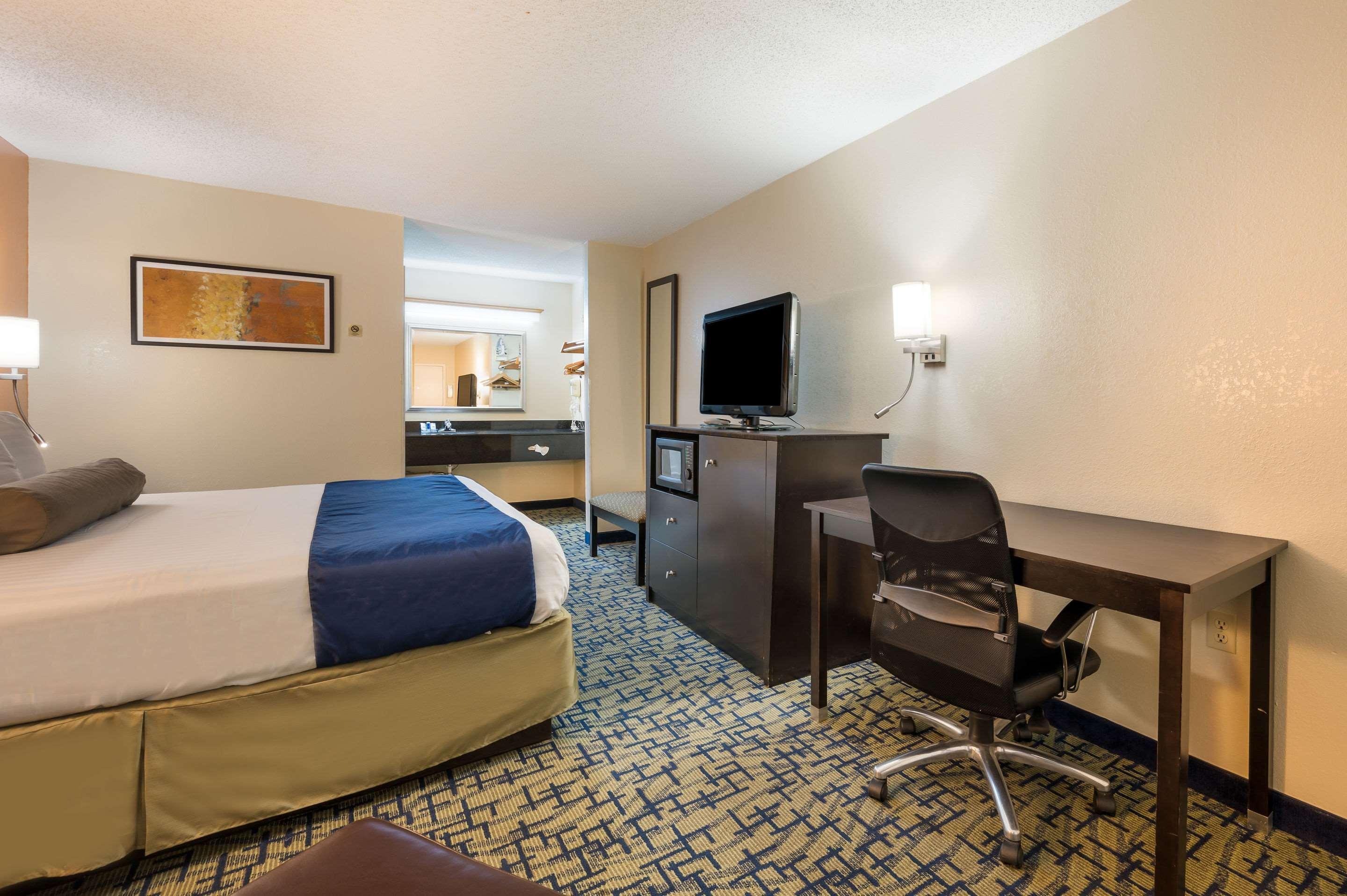 Surestay Hotel By Best Western Meridian Bagian luar foto
