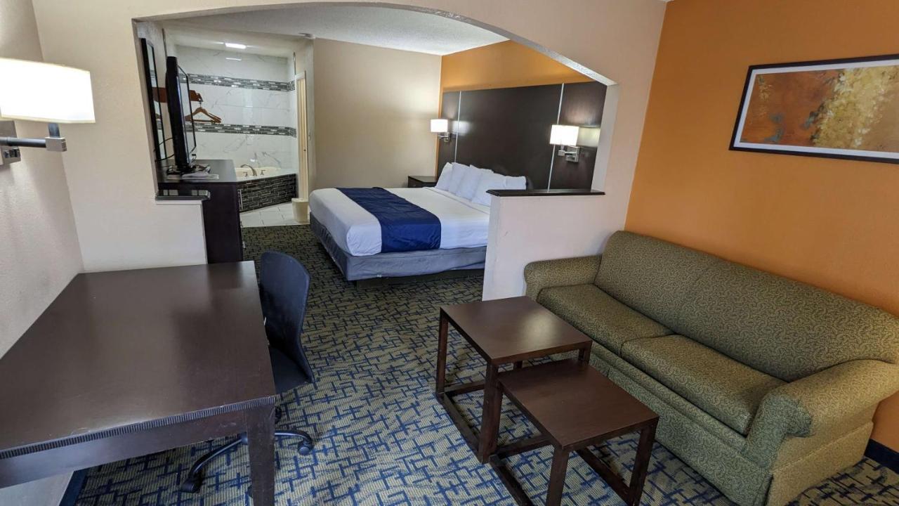 Surestay Hotel By Best Western Meridian Bagian luar foto